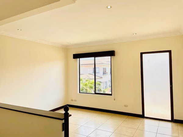 HOUSE FOR RENT IN BELEN