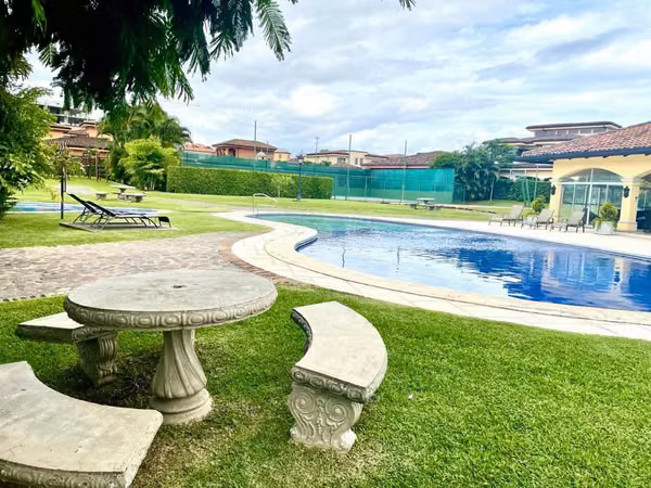 HOUSE FOR RENT IN BELEN