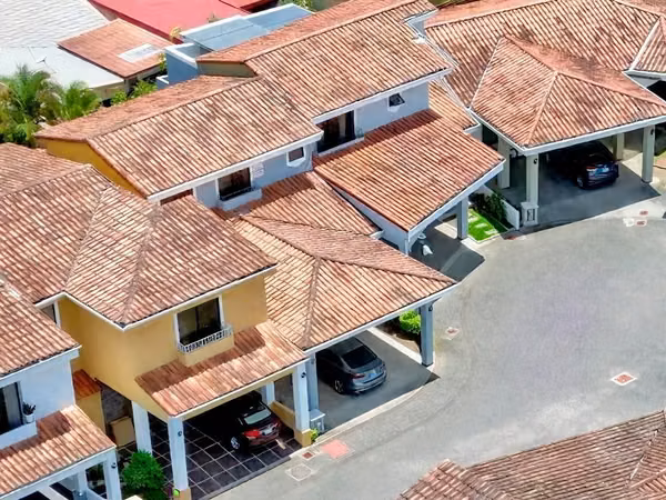 House for sale in Tejar Cartago (Cafetos Condominium)