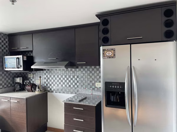 APARTAMENTO SEMI-AMUEBLADO VENTA CONDOM 6-30 SAN JOSÉ JV391