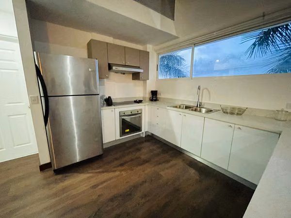 Alquiler apartamento amoblado en Trejos Montealegre Escazú