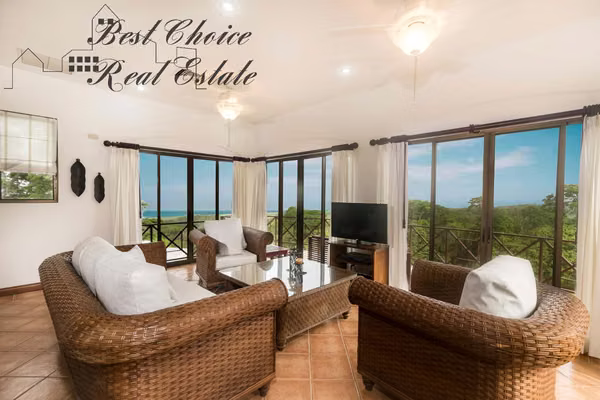 Venta Casa con Vista al Mar en Puntarenas Garabito | Resort Exclusivo