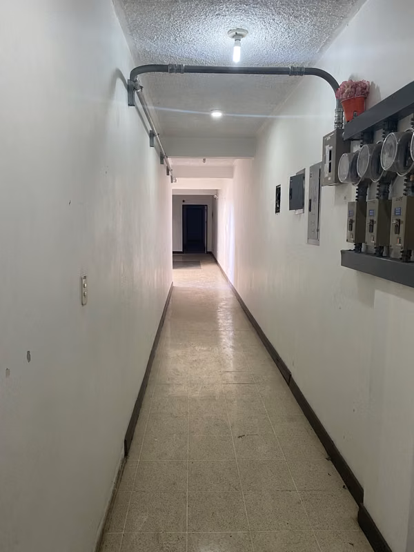 Venta Edificio 1790mts de 3 pisos con 25 paqueos