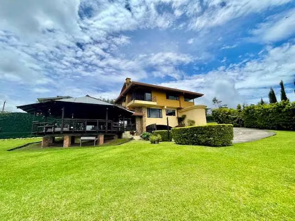 For sale Colonial-Contemporary House with Retractable Star Roof-Panoramic Views–San Rafael, Heredia