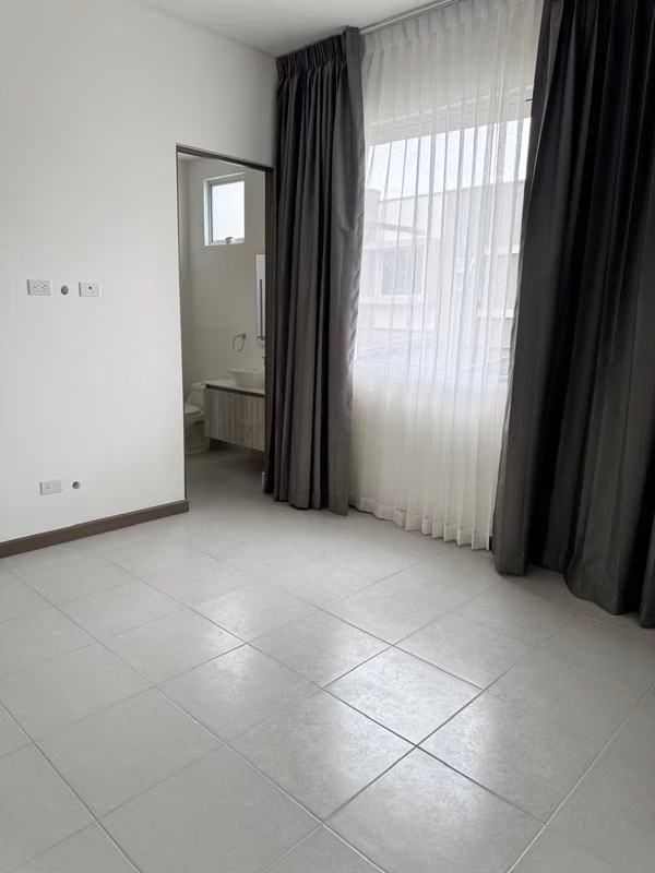 HOUSE FOR RENT IN CONDOMINIUM, CARIARI