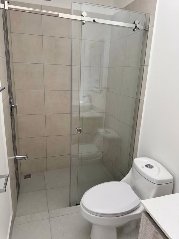 HOUSE FOR RENT IN CONDOMINIUM, CARIARI