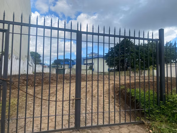 Los Yoses, Lote de 2097 m2, Salida a Dos Calles, Uso de Suelo Mixto