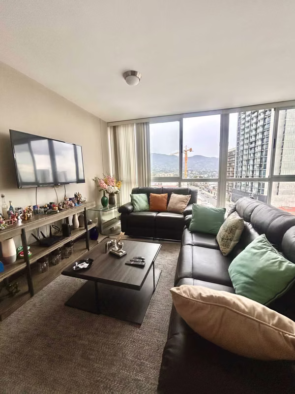 Venta de apartamento en Rohrmoser. La Nunciatura.