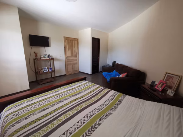 Venta de Casa en Residencial Silvia Eugenia/Desamparados/Alajuela