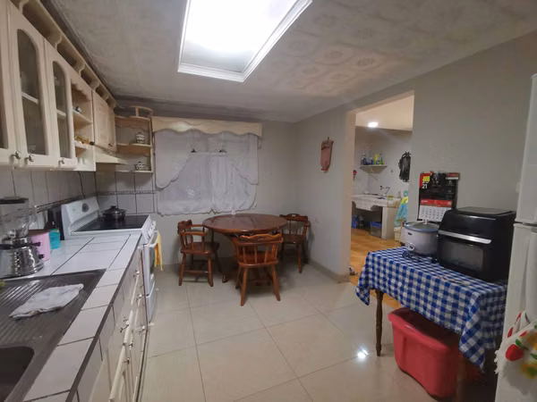 Venta de Casa en Residencial Silvia Eugenia/Desamparados/Alajuela