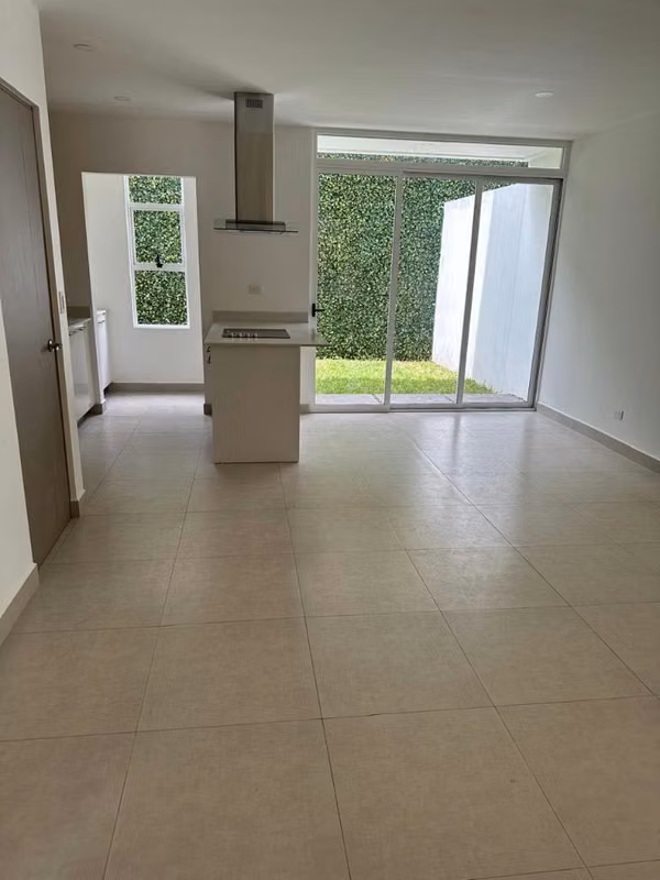 Condominio Santa Ana Village