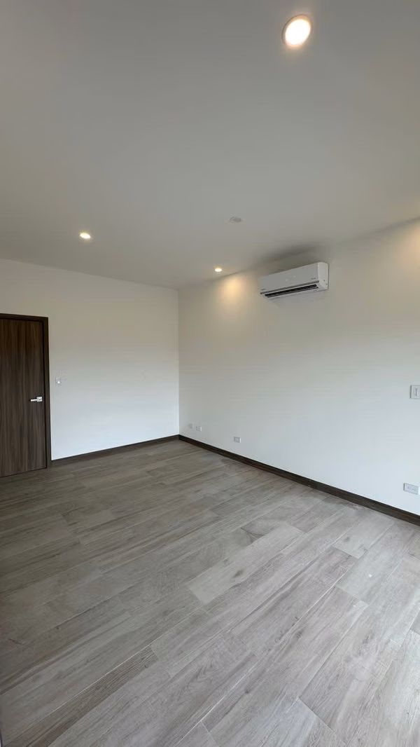 ALQUILER Casa Santa Ana Urbano + 3AC + No vecino trasero