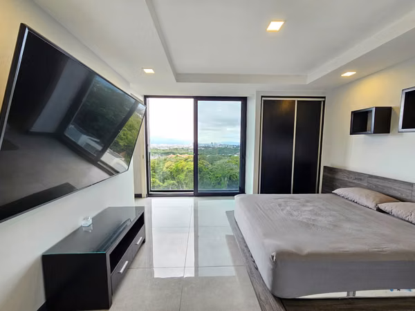 Venta de Penthouse de Lujo. Condominio Golfside.