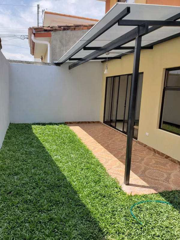 NEW House in condominium - Santo Domingo, Heredia - 3 bedrooms