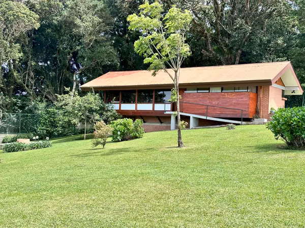 Quinta de lujo en venta en El Tirol, San Rafael, Heredia con casa de huéspedes.