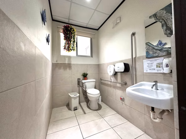Local Comercial en Venta en Cartago Centro | Comercial Multifuncional / Clínica Activa + Potencial Residencial.