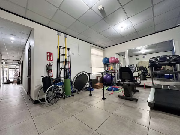 Local Comercial en Venta en Cartago Centro | Comercial Multifuncional / Clínica Activa + Potencial Residencial.