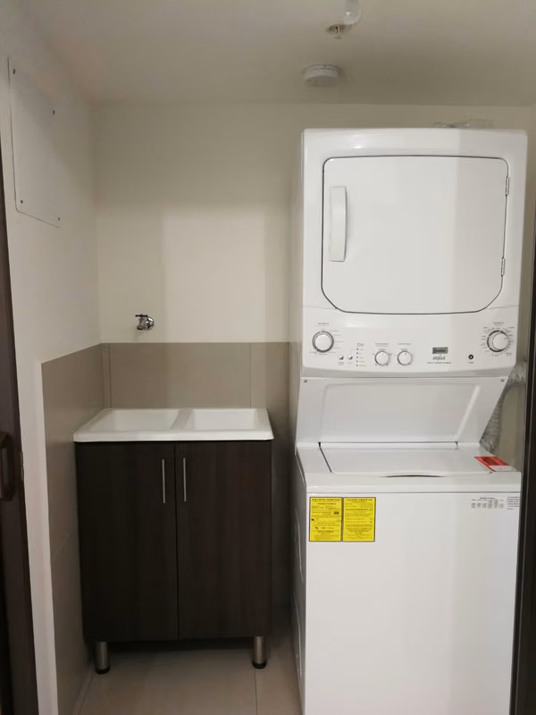 Alquiler de apartamento en Condominio Altamira, San Pablo de Heredia, CRC 550,000 LINEA BLANCA
