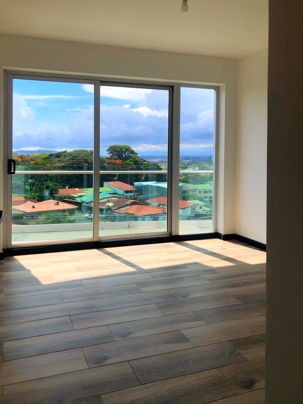 Venta de PENT HOUSE de 2 habitaciones en Rohrmoser