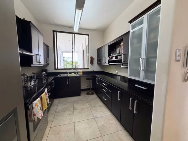 Venta de casa en Condominio en Ulloa, Heredia