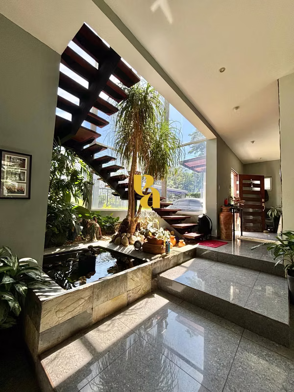 Venta de casa contemporánea independiente en Pozos de Santa Ana