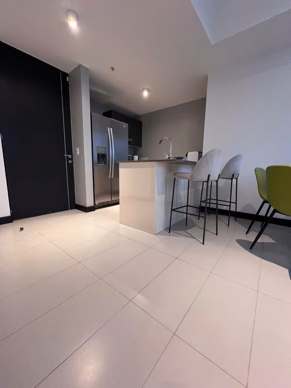 Alquiler de apartamento en Rohrmoser. Torre
