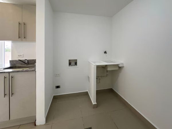 Venta de Apartamento en la Valencia, Heredia