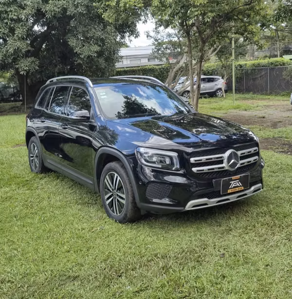 Mercedes Benz GLB200 2021