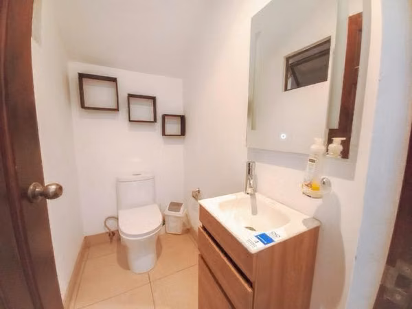 SE VENDE AMPLIA CASA EN ROHRMOSER $320000 REBAJADA