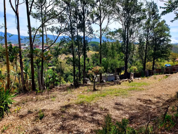 HEREDIA STO. DOMINGO LARGE LOT OF 3,400 M² FOR MIXED USE. MP 25-129