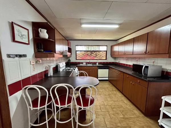 Quinta con Piscina y Rancho en La Garita, Alajuela