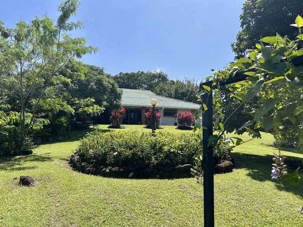 Quinta con Piscina y Rancho en La Garita, Alajuela