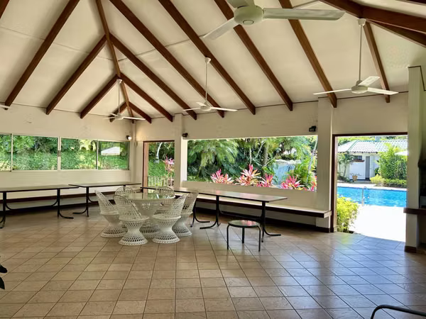 Quinta con Piscina y Rancho en La Garita, Alajuela