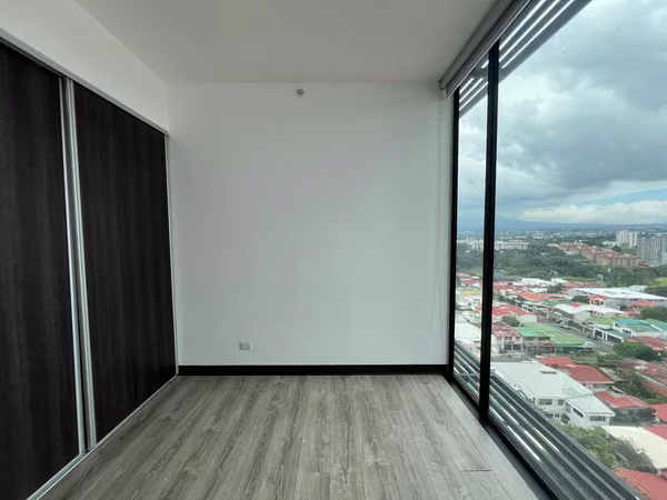 Apartment for rent in a condominium in Rohrmoser.