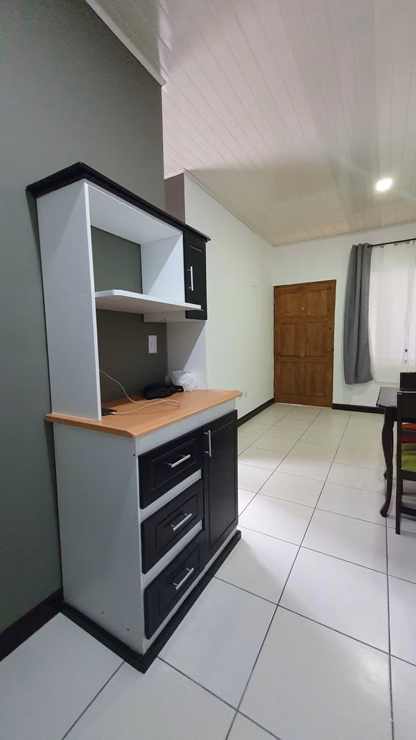 2 cuartos 1 baño c/ Internet, Agua, y Lavanderia (NUEVA COCINA) (Granadilla)