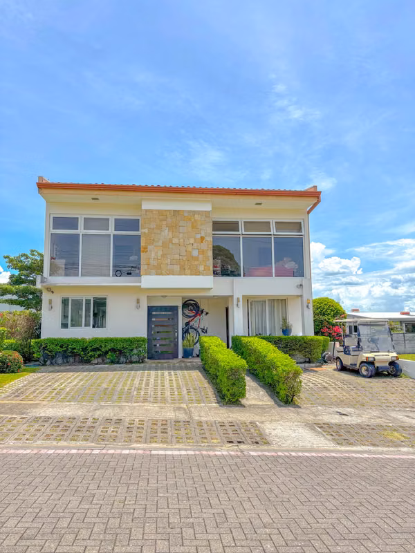 House + Apartment - 124; Condominium in La Guátima