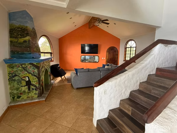 Residencia de Ensueño con Vista al Mar en Vista Mar