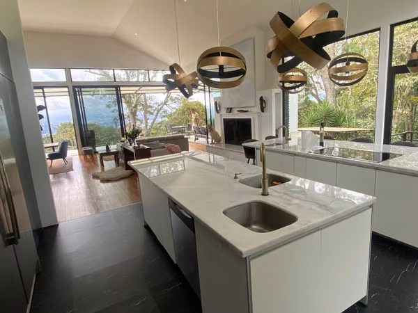 Oasis de lujo, moderna, luminosa y contemporánea con vistas espectaculares
