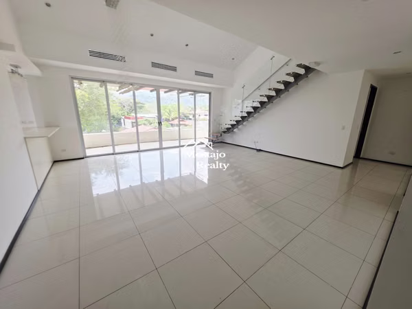 Penthouse en Remate Bancario, Vereda del Río, Santa Ana
