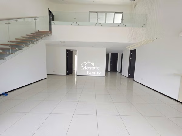 Penthouse en Remate Bancario, Vereda del Río, Santa Ana