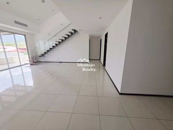 Penthouse en Remate Bancario, Vereda del Río, Santa Ana