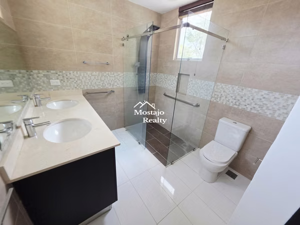 Penthouse en Remate Bancario, Vereda del Río, Santa Ana