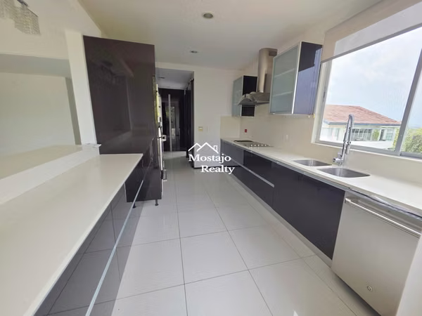 Penthouse en Remate Bancario, Vereda del Río, Santa Ana