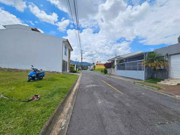 Bello lote en Altos del Horizonte entre Escazu y Rohrmoser