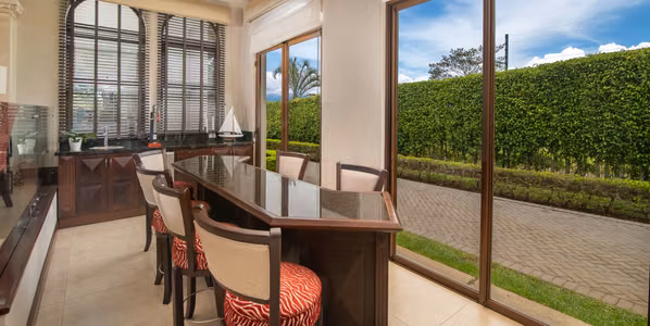 Casa 5 habs en Heredia - comunidad Ave del Paraíso - Casa Ave Home