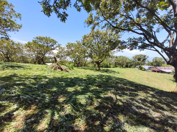 San Rafael de Heredia · Lote de 14,663 m² con vista · Para quintas, proyecto familiar o inversión