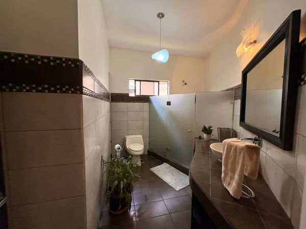 Venta Casa en Tres Ríos, Residencial Roble Sabana Tres Ríos