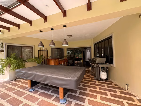 Venta Casa en Tres Ríos, Residencial Roble Sabana Tres Ríos