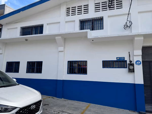 Propiedad con potencial de desarrollo residencial y Bodega - SJ