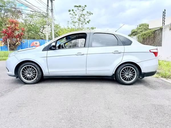 Fiat siena 2016